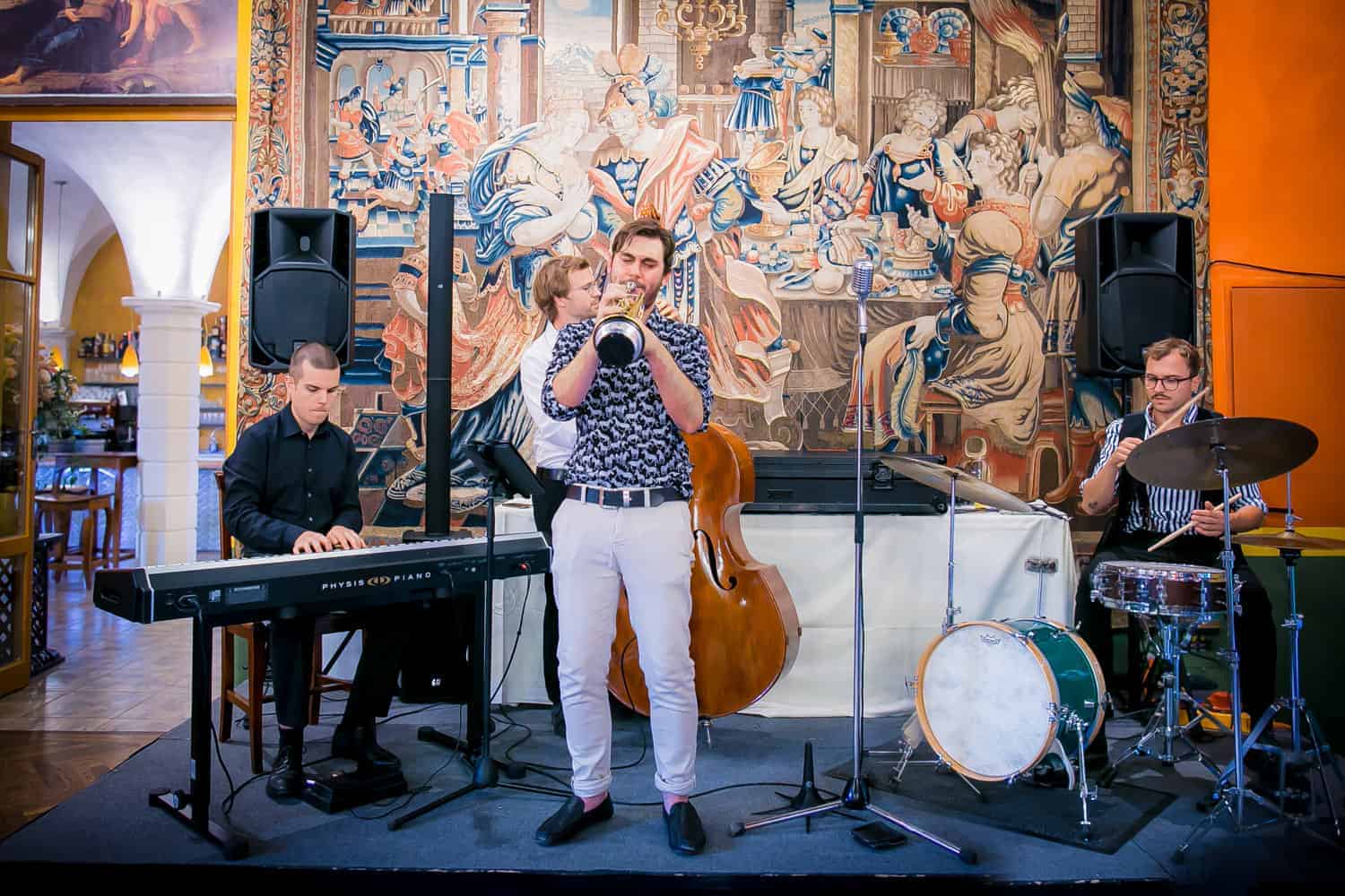 Live-Band, Jazzband, Hochzeitsband im Schloss Ottersbach